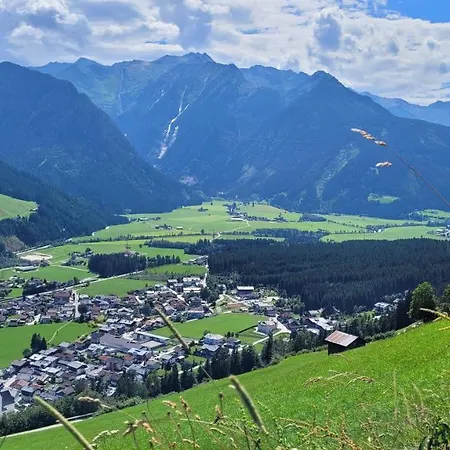 Ξενοδοχείο με διαμερίσματα Haus Gruebl Wald im Pinzgau