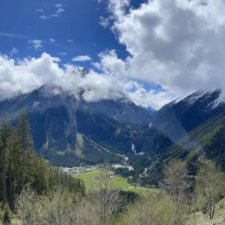 Haus Gruebl والد ام بينزاغو