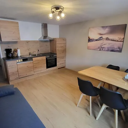 Haus Gruebl Aparthotel *
